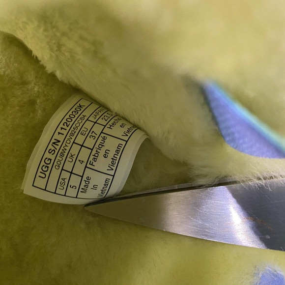 UGG Fluff Yeah Slide Pollen Gradient Yellow Slippers Sz 5 NEW - Picture 10 of 10